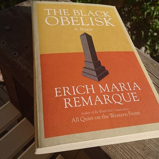 Den svarta obelisken - Ett mästerverk